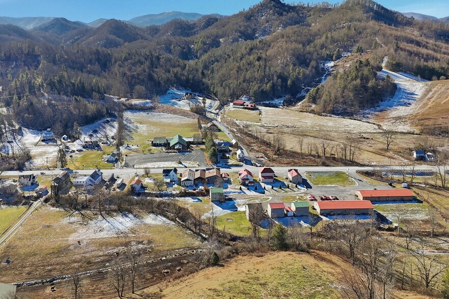 More Photos Of 107 Eddie Ln, Roan Mountain Land For Sale