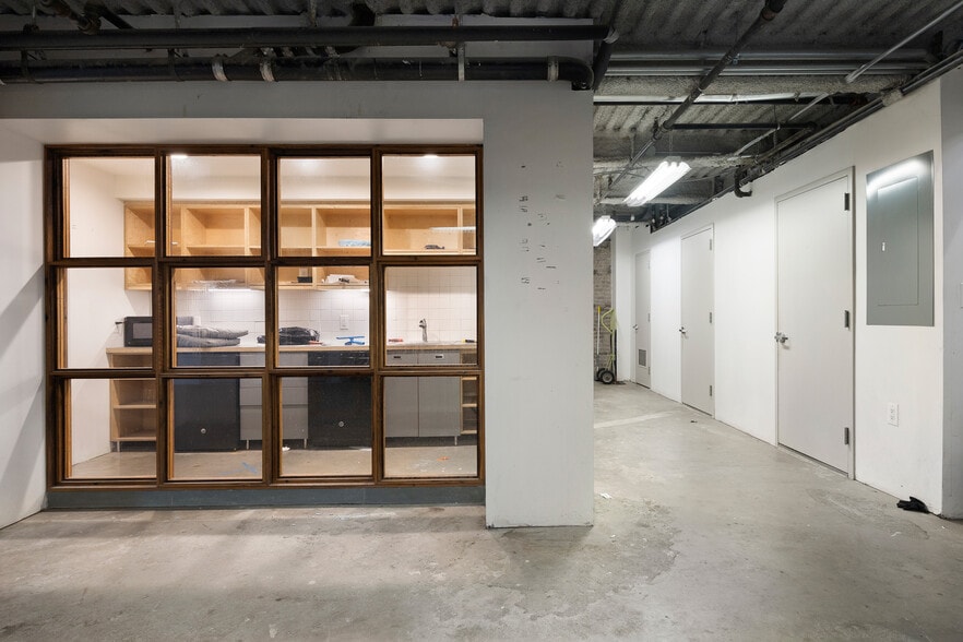 More Photos Of 37 Bridge St, Brooklyn Apartments For Sale