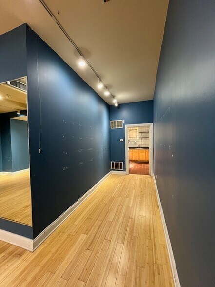 More Photos Of 11 Highwood Ave, Highwood Health Club For Lease