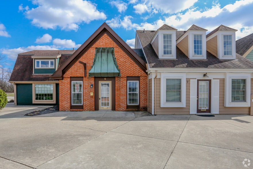 More Photos Of 8401 Claude Thomas Rd, Franklin Office For Sale
