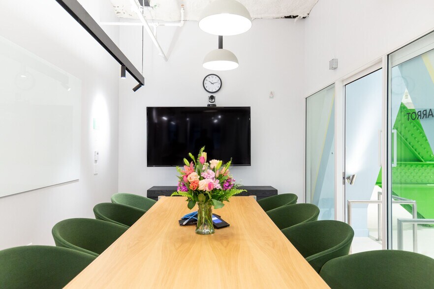 More Photos Of 40 Water St, Boston Office For Lease