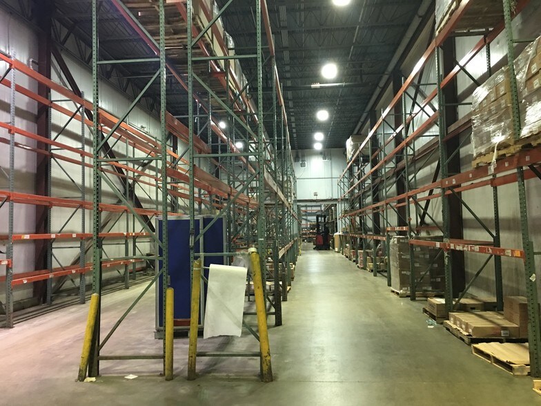 More Photos Of 4310 Stout Field North Dr, Indianapolis Warehouse For Lease