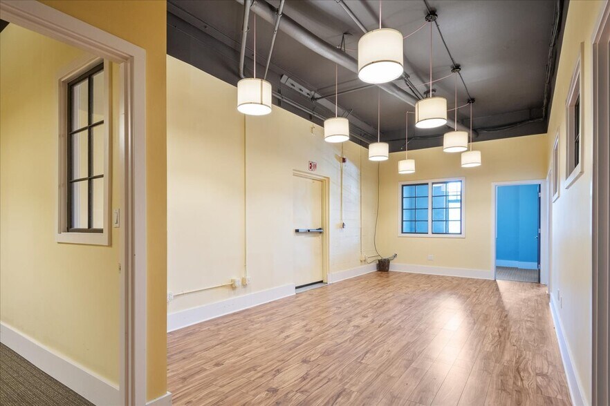 More Photos Of 215 SE 9th Ave, Portland Office Residential For Lease