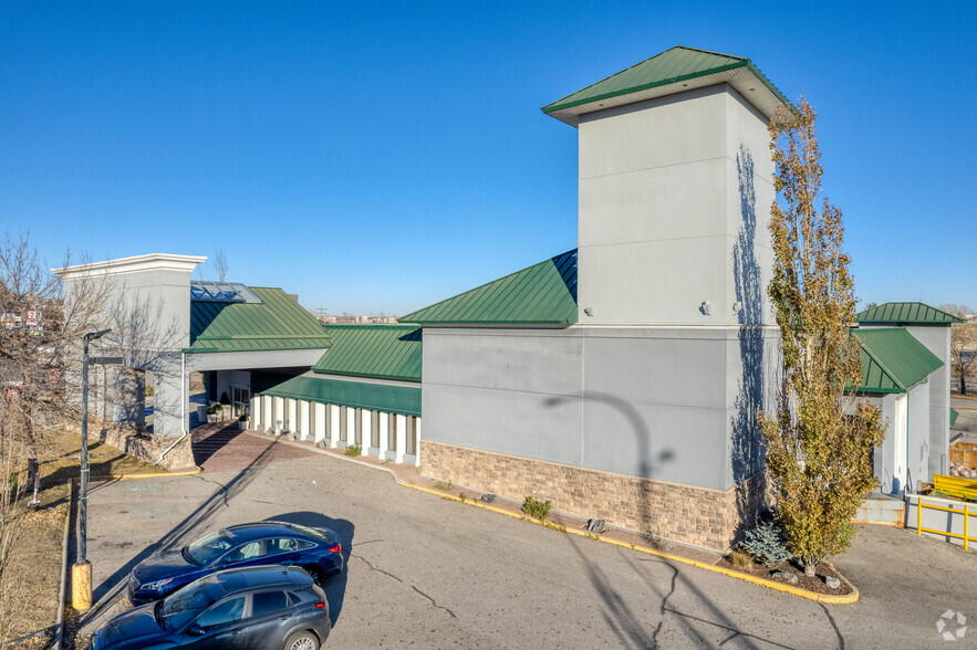 Primary Photo Of 4206 Macleod Trl SW, Calgary Hotel For Lease