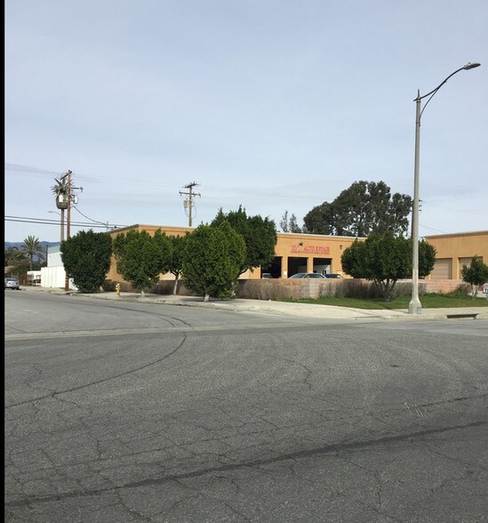 More Photos Of 291-293 W H St, Colton Auto Repair For Lease