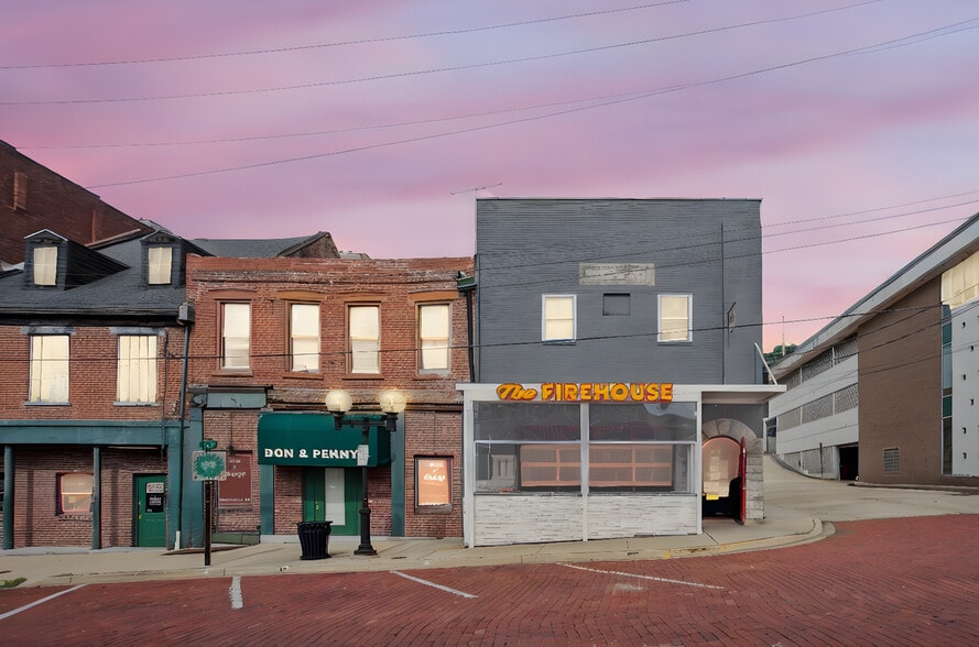 More Photos Of 314 State St, Alton Restaurant For Sale