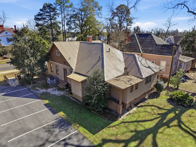 More Photos Of 615 Barlow St, Americus Healthcare For Sale