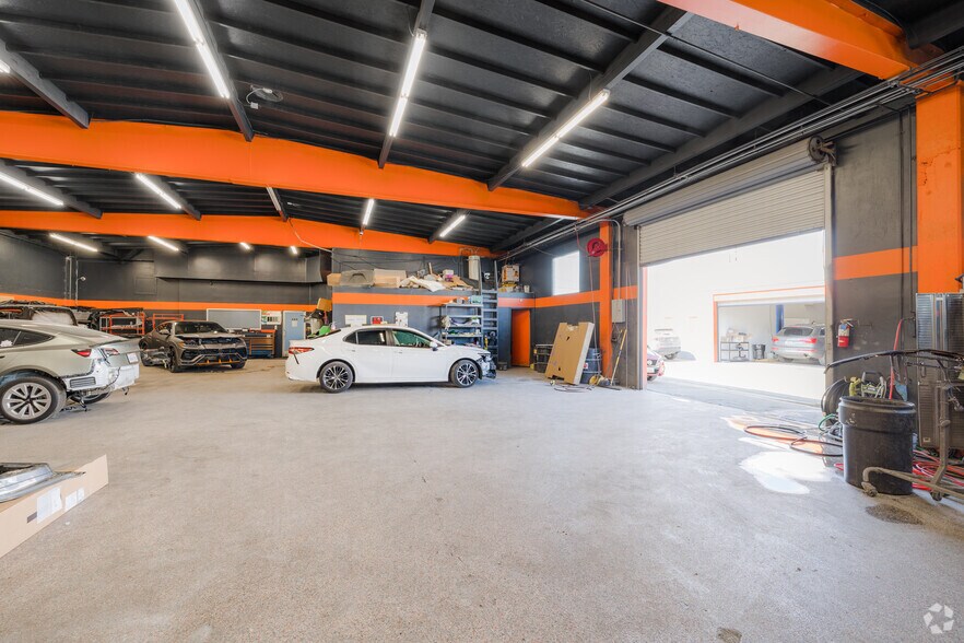More Photos Of 115-123 E Gardena Blvd, Gardena Service For Lease