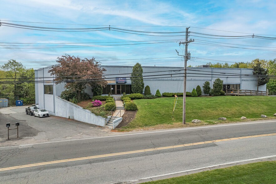 More Photos Of 66 Concord St, North Reading Light Distribution For Lease