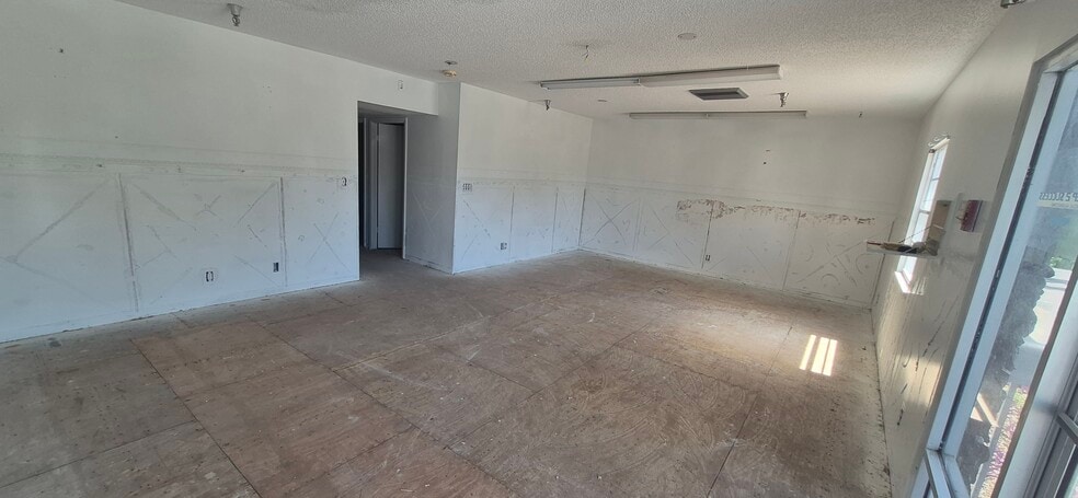More Photos Of 7789 131st St, Seminole Office For Sale
