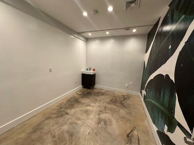 More Photos Of 2172 Flatbush Ave, Brooklyn Storefront Retail Office For Sale