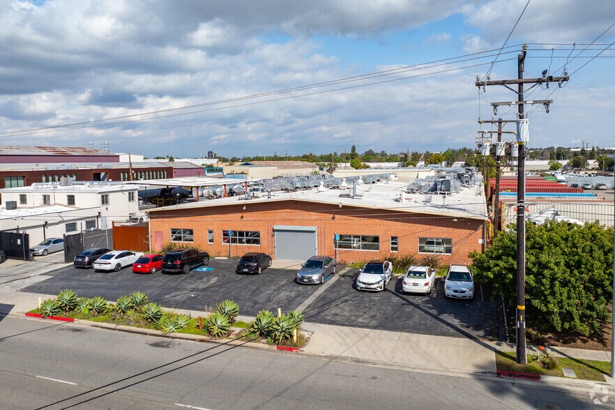 More Photos Of 18020 S Broadway, Gardena Warehouse For Lease
