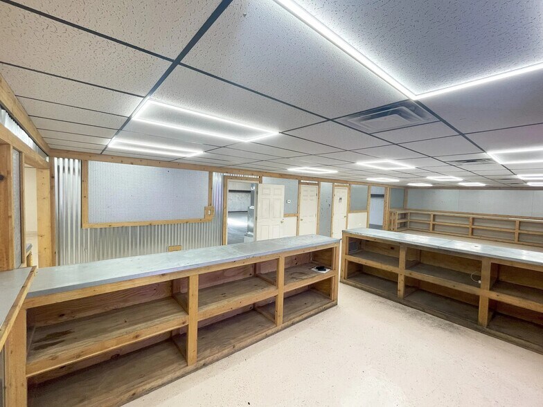 More Photos Of 4525 Maverick St, Amarillo Warehouse For Lease