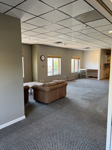 More Photos Of 34237 Highway 6, Edwards Bank For Lease