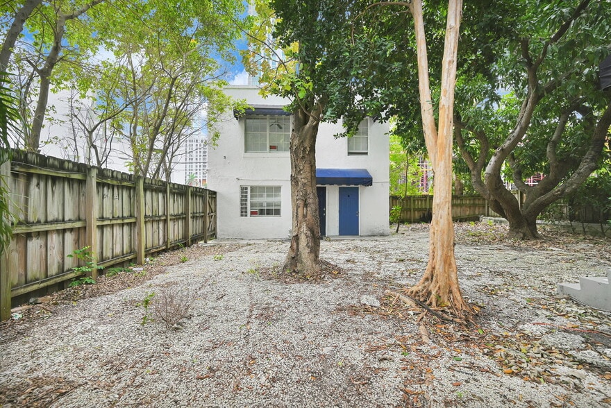 More Photos Of 452 NE 30th St, Miami Land For Sale
