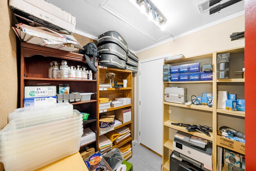 More Photos Of 4100 W Commonwealth Ave, Fullerton Office For Sale