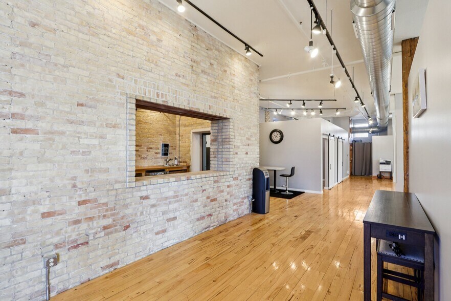 More Photos Of 101 Church St, Lake Mills Loft Creative Space For Sale