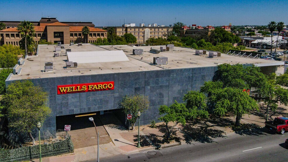 Primary Photo Of 1100 Matamoros St, Laredo Office For Lease