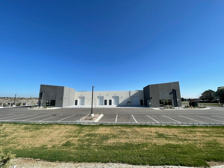 More Photos Of 6333 S Racine Cir, Centennial Light Distribution For Lease