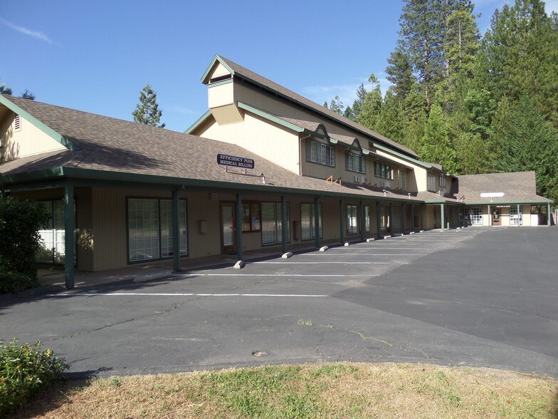 More Photos Of 18701 Tiffeni Dr, Twain Harte Office For Lease