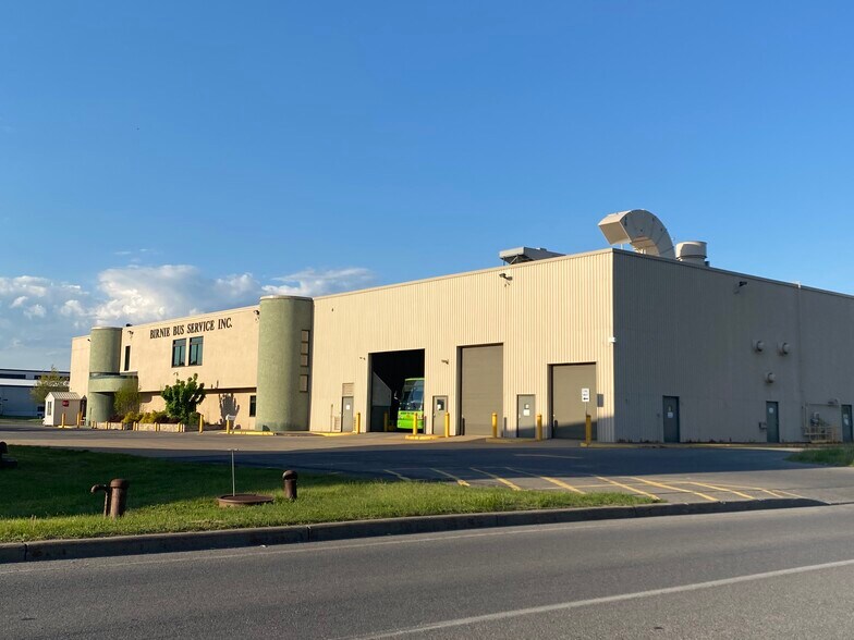 More Photos Of 248 Otis St, Rome Truck Terminal For Sale