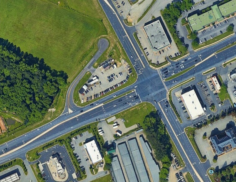 More Photos Of 5770 Veterans Pky, Garner Land For Lease