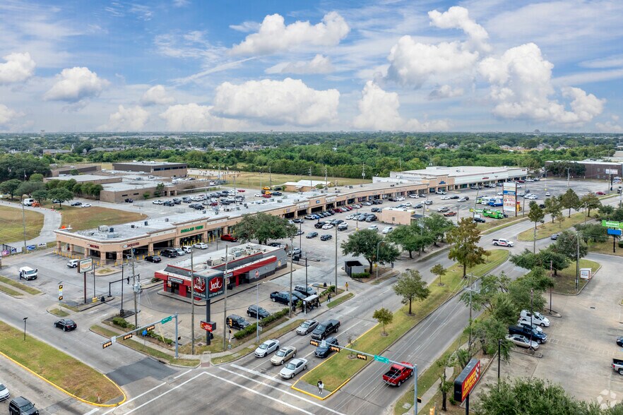 More Photos Of 8705 W Bellfort Ave, Houston Storefront For Lease