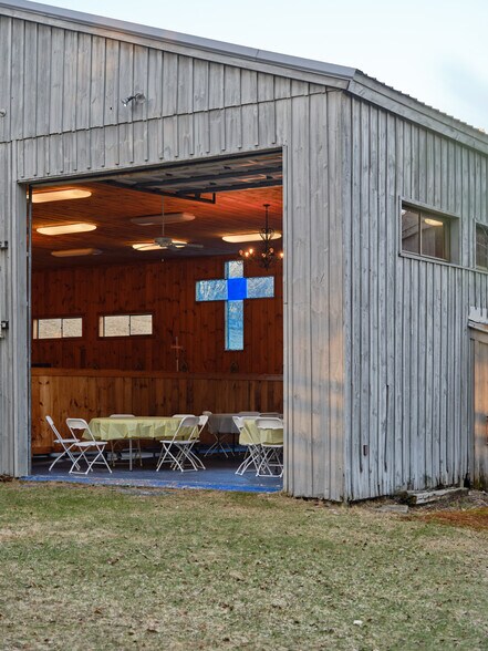 More Photos Of 35 Fawn Ledge Ln, Jamaica Religious Facility For Sale