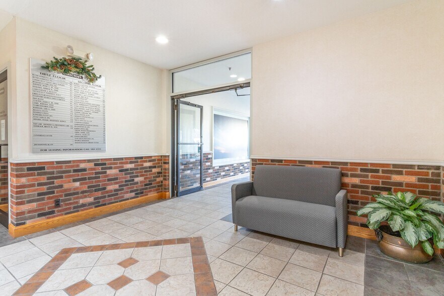 More Photos Of 225-243 King St, Northampton Unknown For Lease