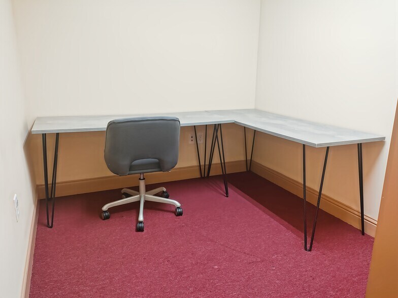 More Photos Of 8100 Opportunity Dr, Milton Office For Sale