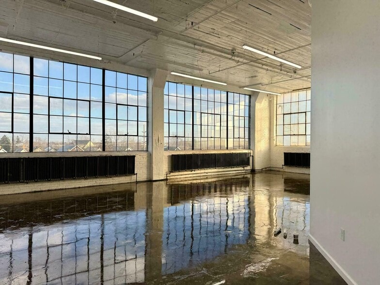 More Photos Of 13000 Athens Ave, Lakewood Warehouse For Lease