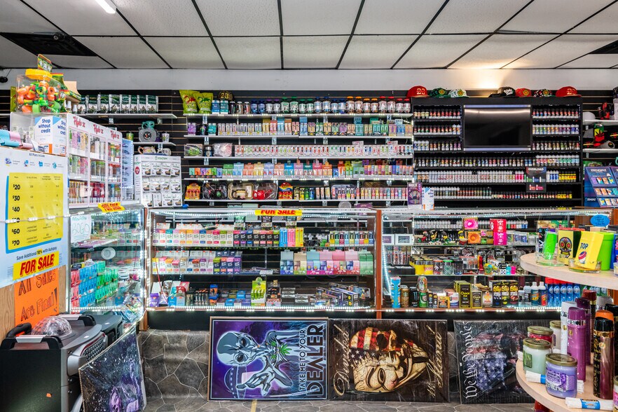 More Photos Of 534 S Smithville Rd, Dayton Storefront For Sale