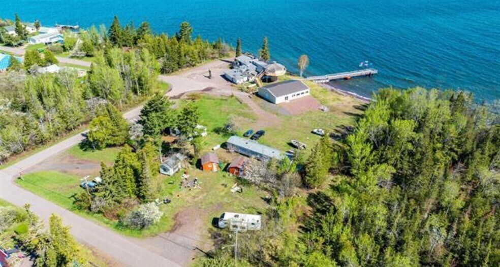 More Photos Of 77 Brockway Ave, Copper Harbor Restaurant For Sale