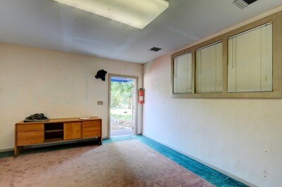 More Photos Of 637 2nd Ln, Vero Beach Flex For Sale