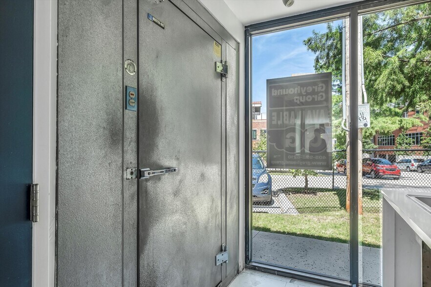 More Photos Of 30 NE 2nd St, Oklahoma City Storefront Retail Office For Lease