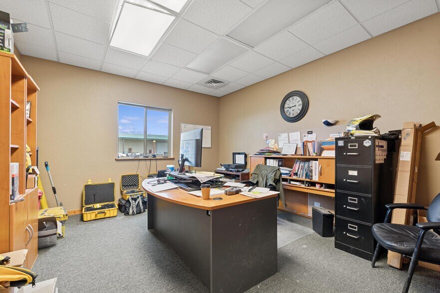 More Photos Of 201 United Dr, Kalispell Light Manufacturing For Lease