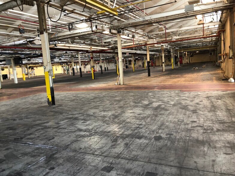 More Photos Of 402 Chandler St, Jamestown Manufacturing For Sale