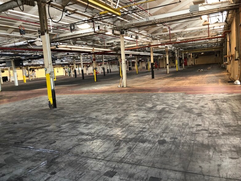 More Photos Of 402 Chandler St, Jamestown Manufacturing For Sale