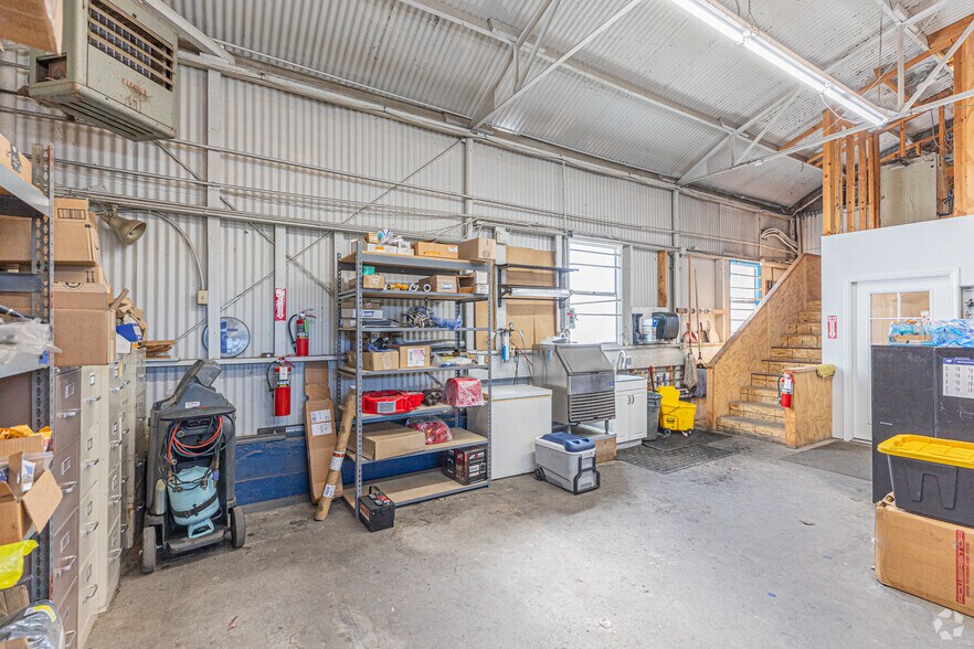 More Photos Of 453 Main St, Ramona Auto Repair For Sale
