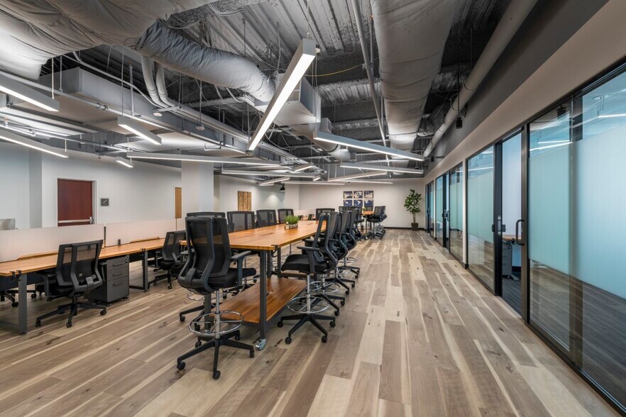 More Photos Of 2300 Wilson Blvd, Arlington Coworking Space