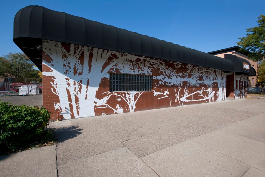 Primary Photo Of 3206 Bloomington Ave, Minneapolis Manufacturing For Sale