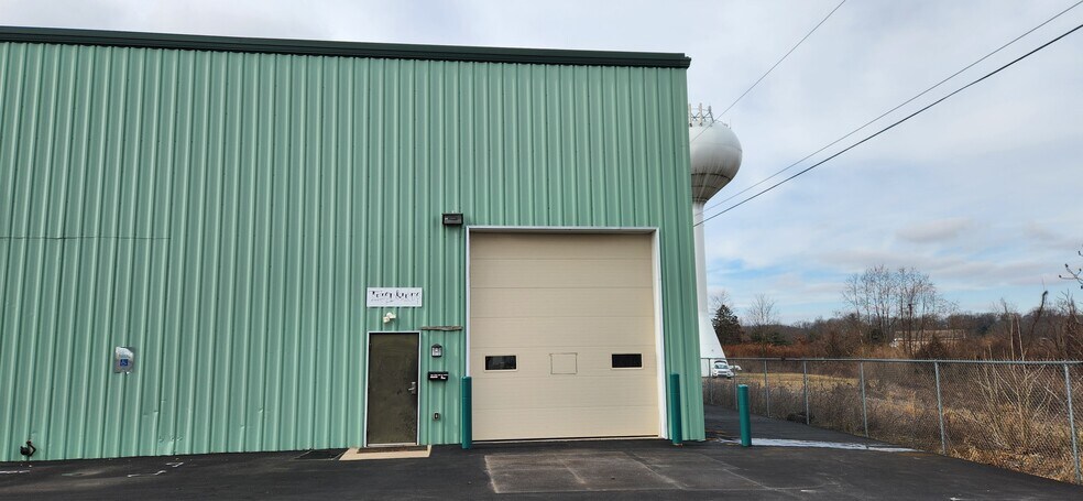 More Photos Of 244 Grey Fox Dr, Montoursville Warehouse For Lease