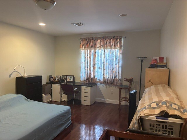 More Photos Of 1018-1020 W Lehigh Ave, Philadelphia Office For Sale