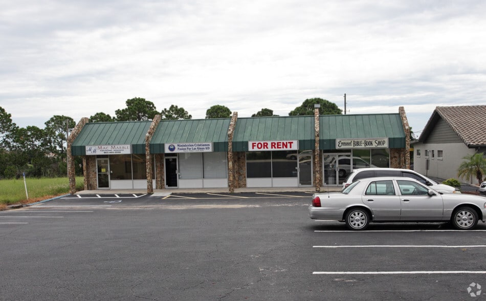 More Photos Of 119-125 Us-27, Lake Placid Storefront For Lease