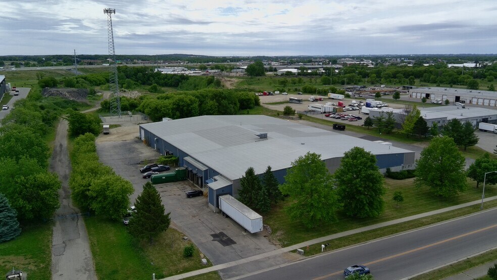 More Photos Of 3920 Kennedy Rd, Janesville Warehouse For Sale