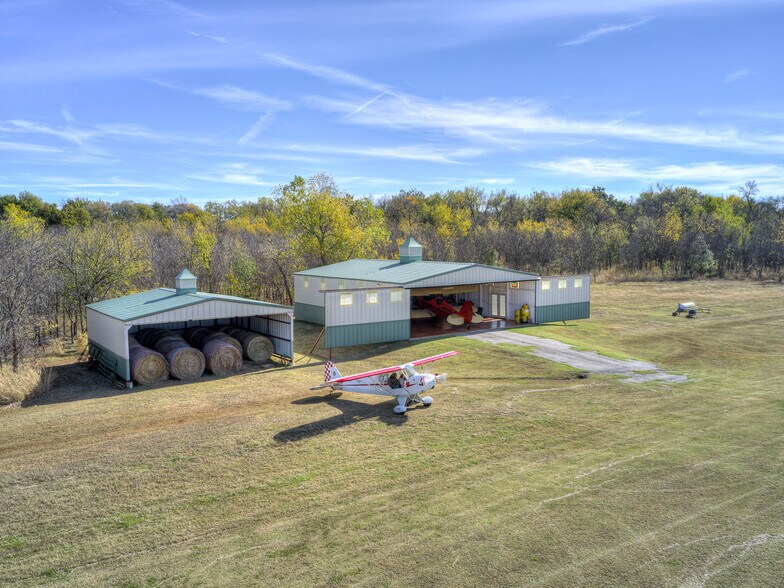 More Photos Of 6701 NW 178th St, Edmond Flex For Sale