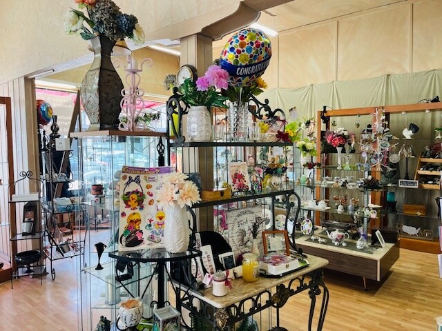 More Photos Of 1911 2nd St, Tillamook General Retail For Sale