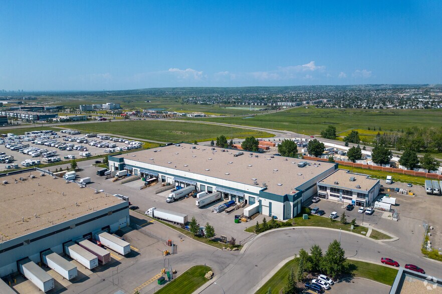 More Photos Of 1626 115th Ave NE, Calgary Warehouse For Lease