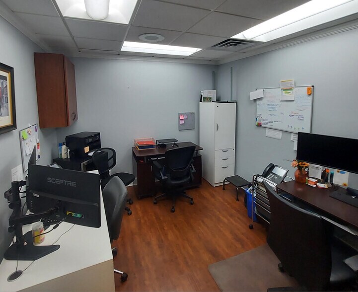 More Photos Of 6112-6122 E 61st St, Tulsa Medical For Sale