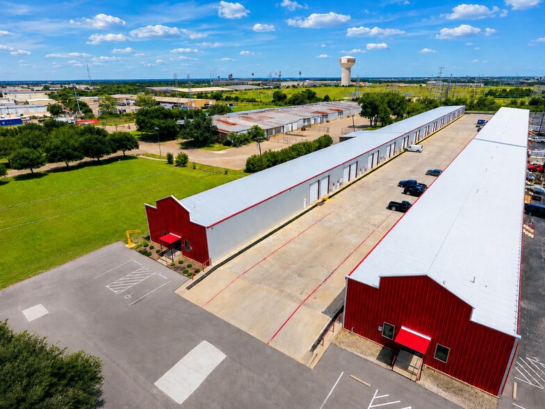 Primary Photo Of 5900 Franklin Ave, Waco Manufacturing For Lease